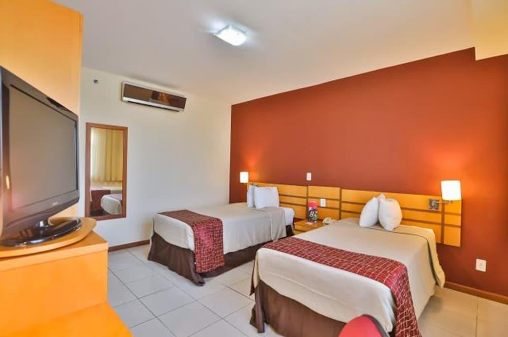 Vitoria Praia Hotel المظهر الخارجي الصورة